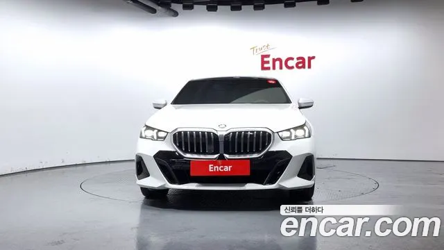 BMW 5 Series (G60) id 2543282 из Кореи 4