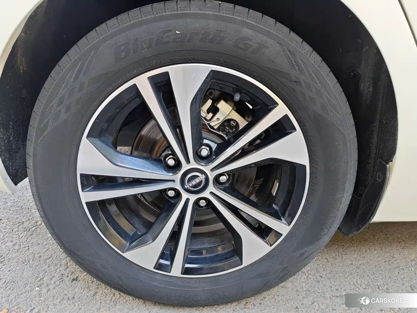Nissan Sylphy 2022 Белый из Китая, фото 4