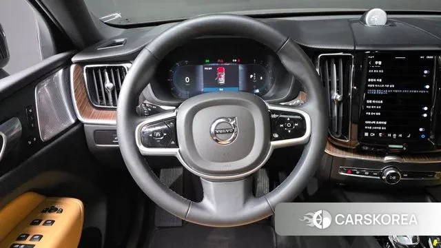 Volvo XC60 second Generation 2022 Черный из Кореи, фото 4