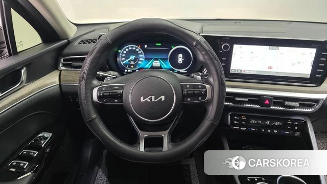 Kia K5 Hybrid 3rd Generation 2023 Черный из Кореи, фото 4