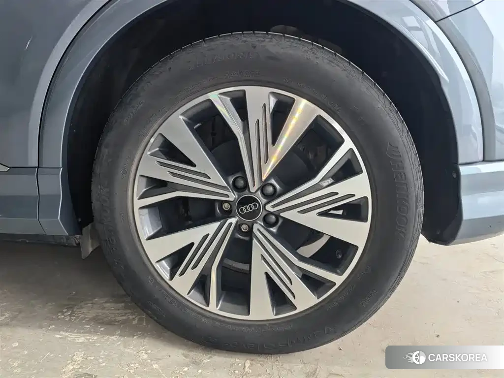 Audi Q4 e-tron 2024 Синий из Китая, фото 4