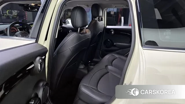 Mini Cooper 2021 Жемчужный цвет из Кореи, фото 4