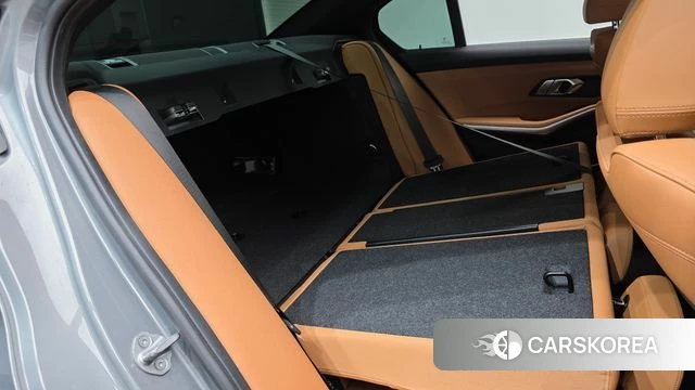 BMW 3 Series (G20) 2024 Серебристо-серый из Кореи, фото 4