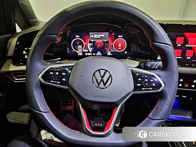 Volkswagen Golf 8th Generation 2024 Серый из Кореи, фото 4