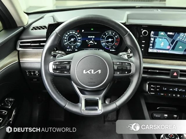 Kia K5 3rd generation 2022 Серебристо-серый из Кореи, фото 4
