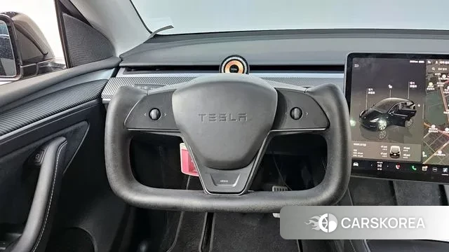 Tesla Model Y 2023 Черный из Кореи, фото 4