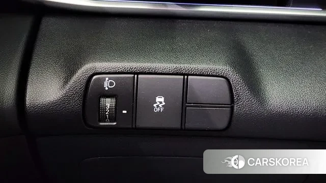 Hyundai The New Avante (CN7) 2023 Белый из Кореи, фото 4