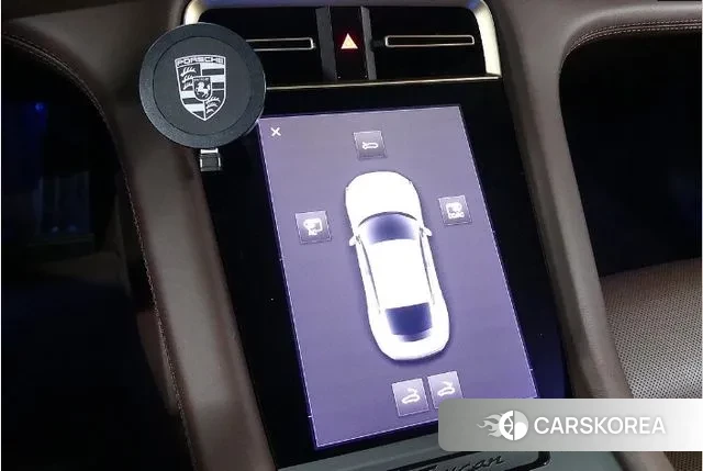 Porsche Taycan 2024 Серебристо-серый из Кореи, фото 4