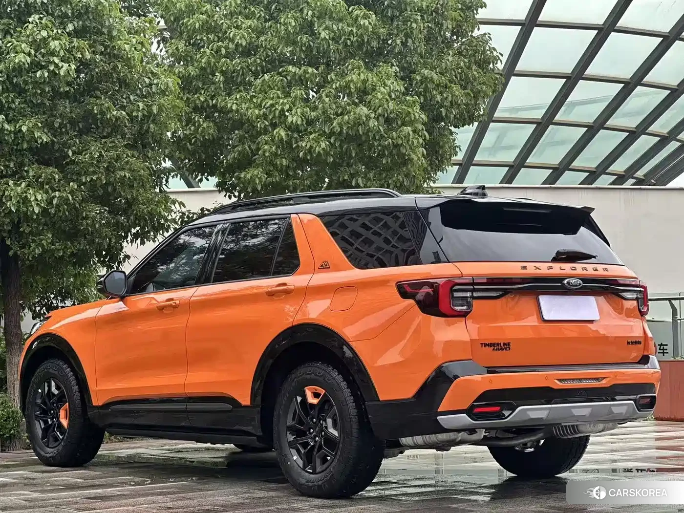 Ford Explorer 2024 Yellow/orange из Китая, фото 4