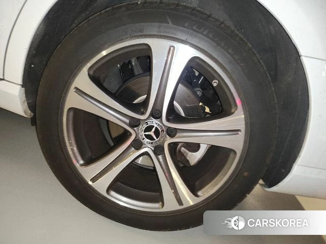 Mercedes-Benz E-Class W213 2019 Белый из Кореи, фото 4