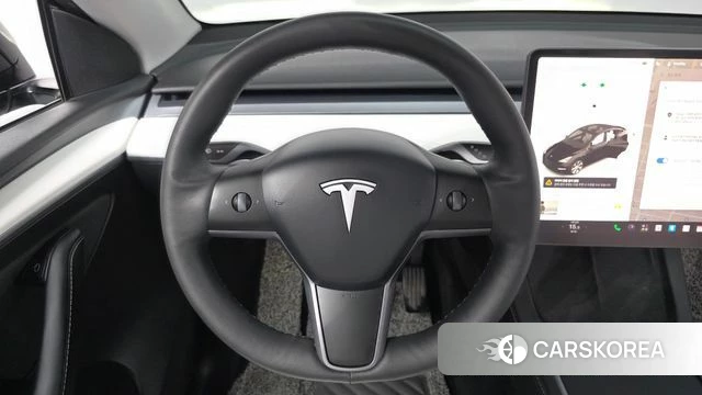 Tesla Model Y 2023 Черный из Кореи, фото 4