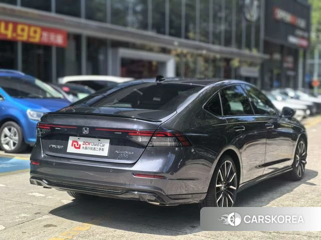 Honda Accord 2023 Серебристо-серый из Китая, фото 4