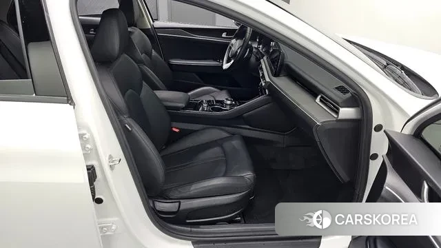 Kia K5 3rd generation 2023 Белый из Кореи, фото 4