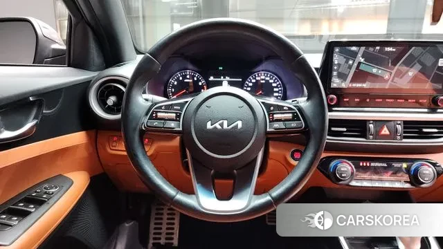 Kia The New K3 2nd generation 2023 Серый из Кореи, фото 4