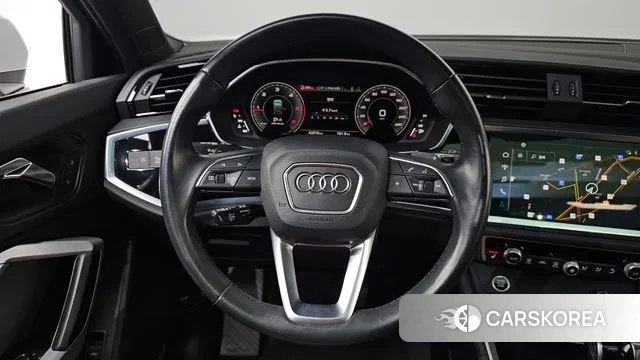 Audi Q3 (F3) 2023 Белый из Кореи, фото 4