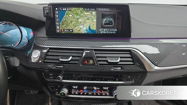 BMW 5 Series (G30) 2018 Светло-серебряный цвет из Кореи, фото 4