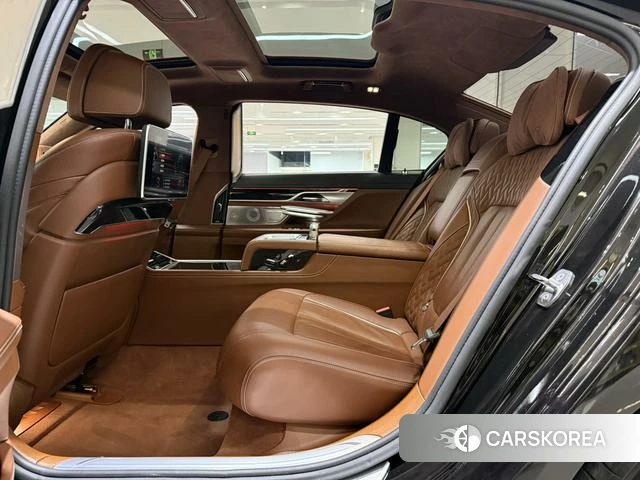 BMW 7 series 2018 Черный из Китая, фото 4