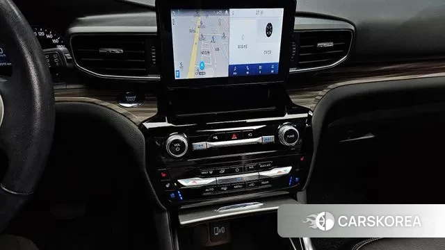 Ford Explorer 6th Generation 2022 Белый из Кореи, фото 4