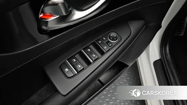 Kia The New K3 2nd generation 2023 Белый из Кореи, фото 4