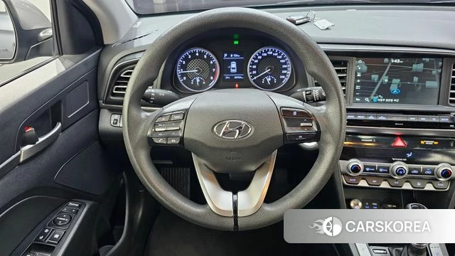 Hyundai The New Avante AD 2018 Серебристо-серый из Кореи, фото 4