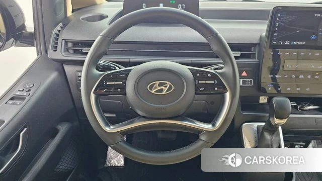 Hyundai Staria 2023 Белый из Кореи, фото 4