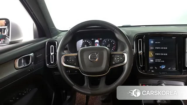 Volvo XC40 2019 Серебряный из Кореи, фото 4