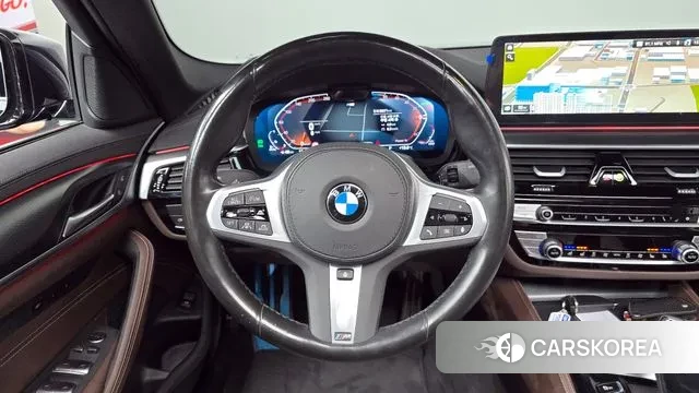 BMW 5 Series (G30) 2023 Черный из Кореи, фото 4