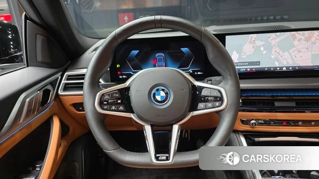 BMW i4 2025 Черный из Кореи, фото 4