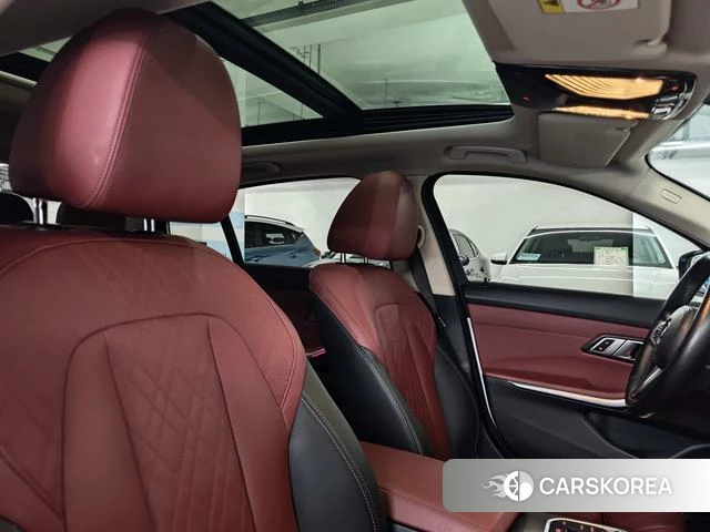 BMW i3 2022 Белый из Китая, фото 4