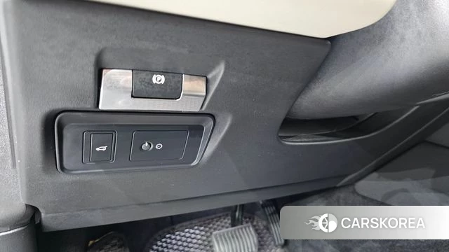 Land Rover Discovery Sports 2nd Generation 2020 Белый из Кореи, фото 4