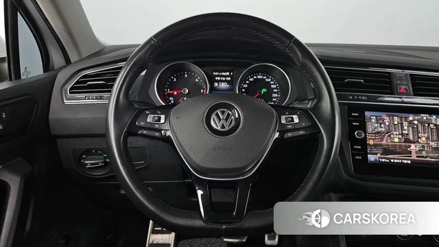 Volkswagen Tiguan second Generation 2020 Белый из Кореи, фото 4