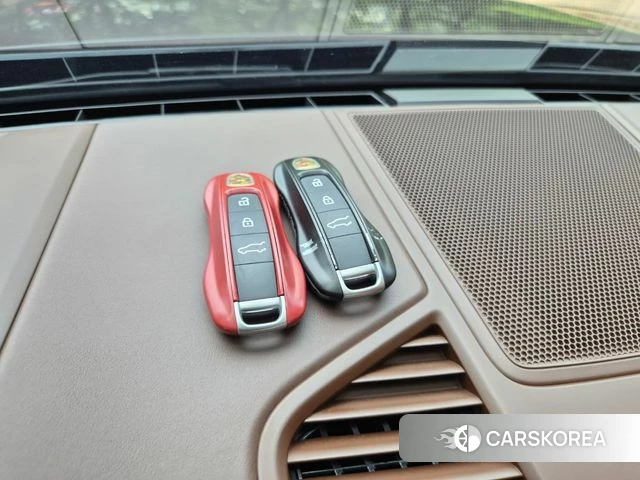 Porsche Cayenne (PO536) 2023 Черный из Кореи, фото 4