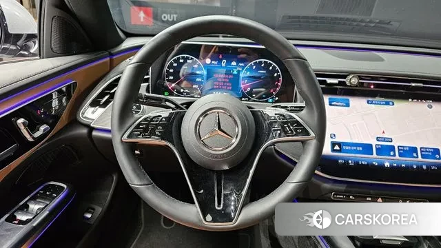 Mercedes-Benz E-Class W214 2025 Серебристо-серый из Кореи, фото 4