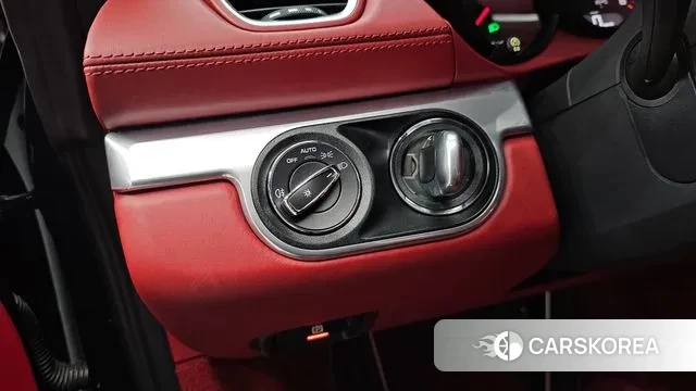 Porsche 718 Boxster 2019 Черный из Кореи, фото 4