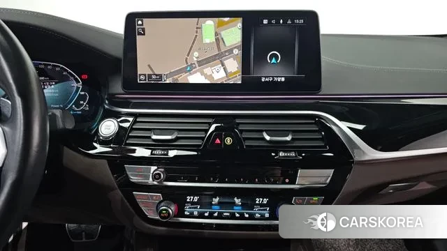 BMW 5 Series (G30) 2021 Белый из Кореи, фото 4