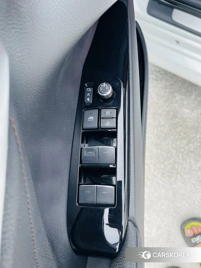 Toyota Camry 2022 Белый из Китая, фото 4