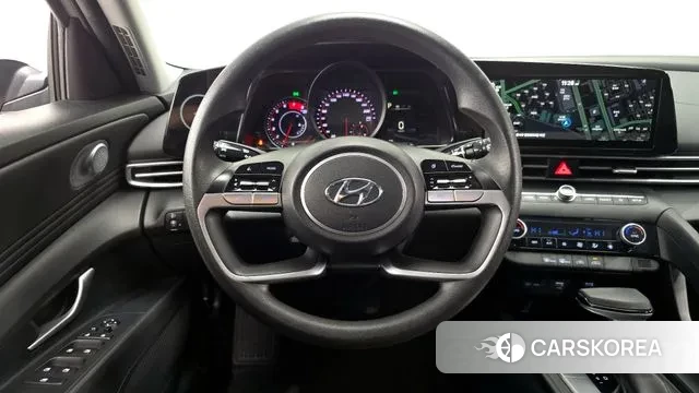 Hyundai Avante (CN7) 2022 Серебристо-серый из Кореи, фото 4