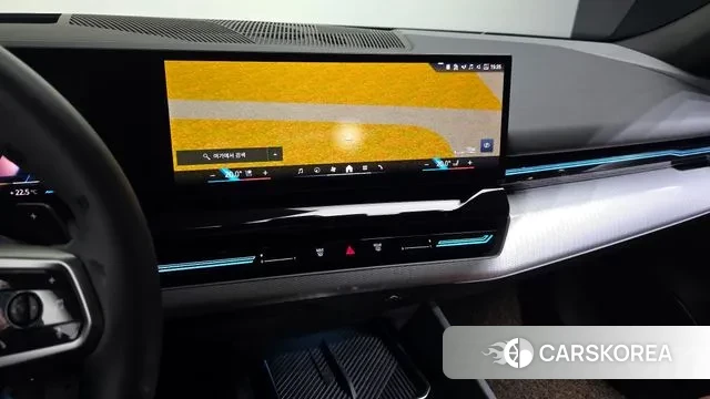 BMW 5 Series (G60) 2024 Белый из Кореи, фото 4