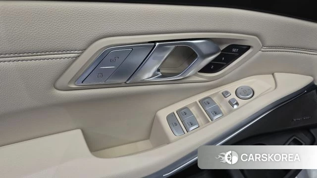 BMW 3 Series (G20) 2025 Белый из Кореи, фото 4