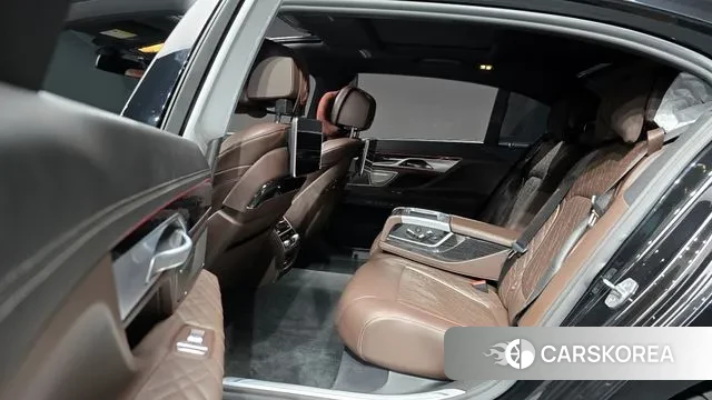 BMW 7 Series (G11) 2020 Черный из Кореи, фото 4