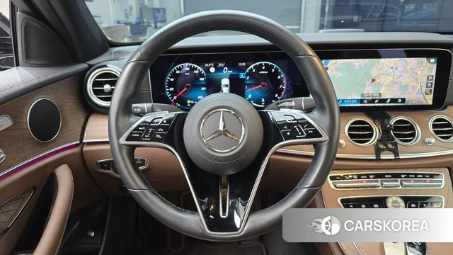 Mercedes-Benz E-Class W213 2021 Черный из Кореи, фото 4