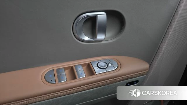 Hyundai Ionic 5 2021 Серебристо-серый из Кореи, фото 4