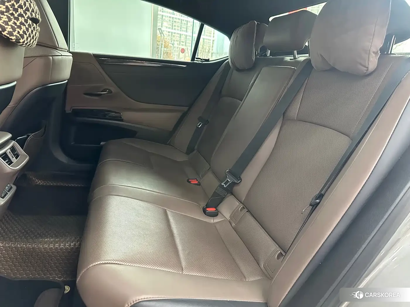 Lexus ES 2023 Silver/gray из Китая, фото 4