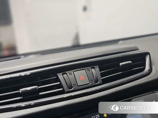 Nissan Qijun 2025 Белый из Китая, фото 4