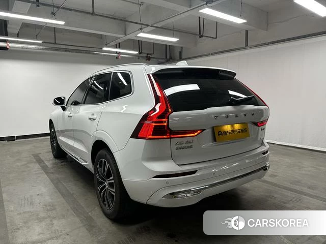 Volvo XC60 2021 Белый из Китая, фото 4