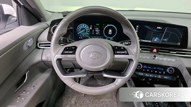 Hyundai The New Avante Hybrid (CN7) 2023 Белый из Кореи, фото 4