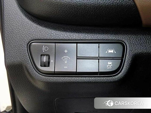 Kia Seltos 2022 Белый из Кореи, фото 4