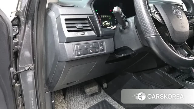 Ssangyong The New Rexton Sports Cannes 2021 Серый из Кореи, фото 4