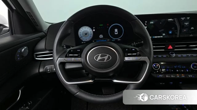 Hyundai The New Avante (CN7) 2024 Белый из Кореи, фото 4