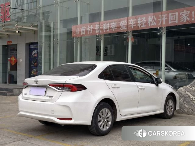 Toyota Corolla 2022 Белый из Китая, фото 4